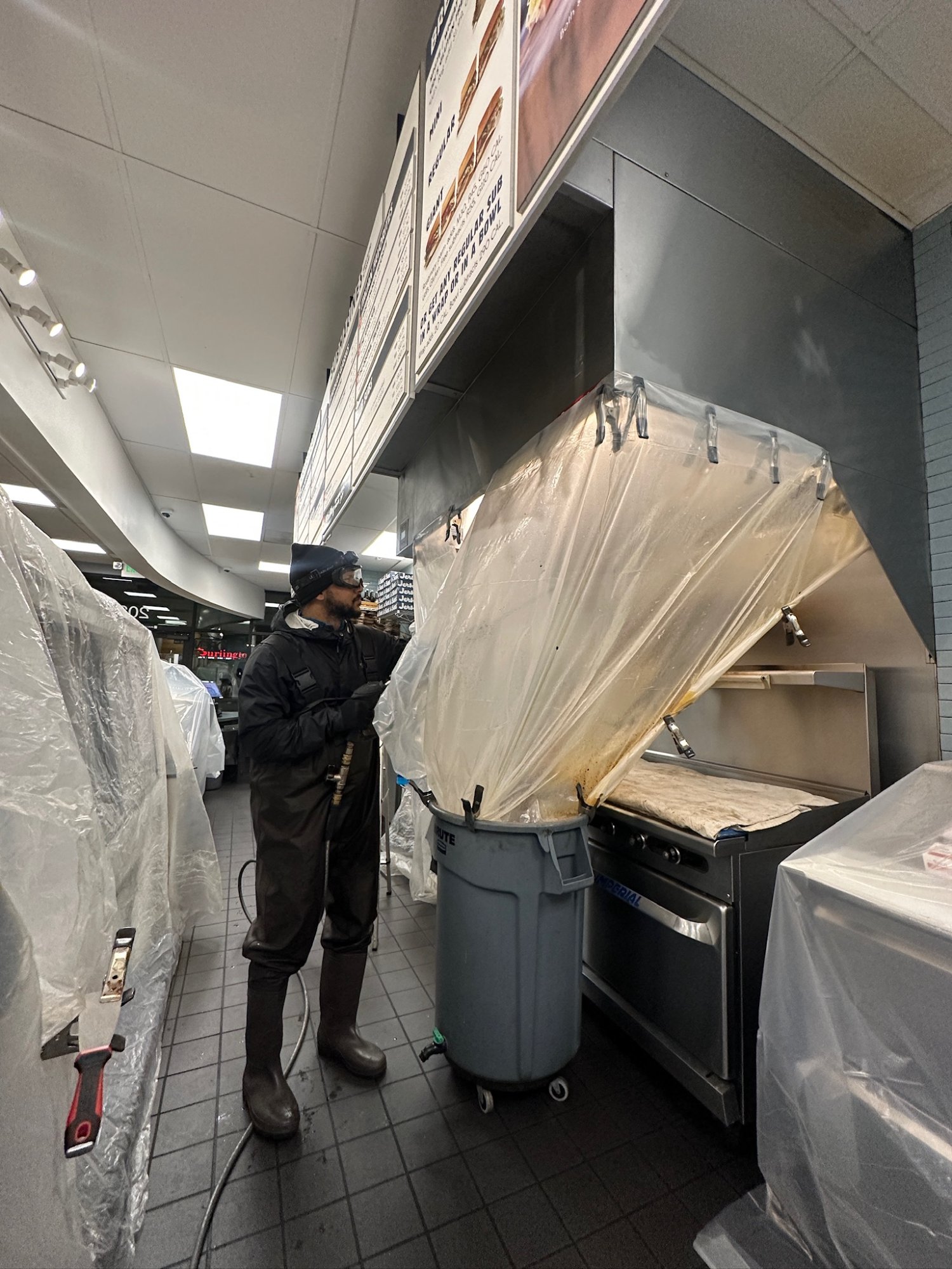 Grease Trap Cleaning vs. Hood Cleaning: What's the Difference?